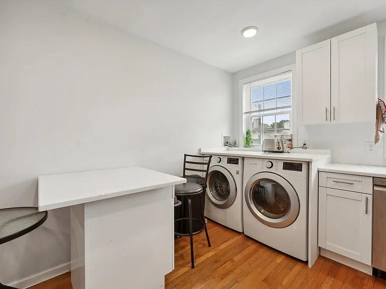 240.5 South St #3 — Photo 8