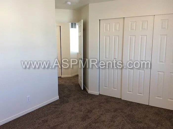 3235 W Brynwood Pine Bay — Photo 6