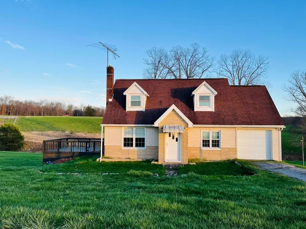 626 Dillons Creek Rd, Masontown, WV 26542