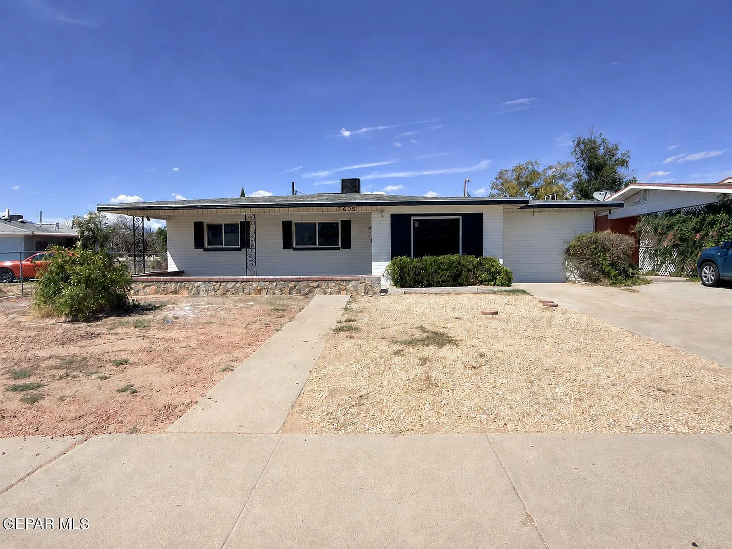 3 bed, 1.5 bath, 1474 sqft, $1,990 — Photo 1