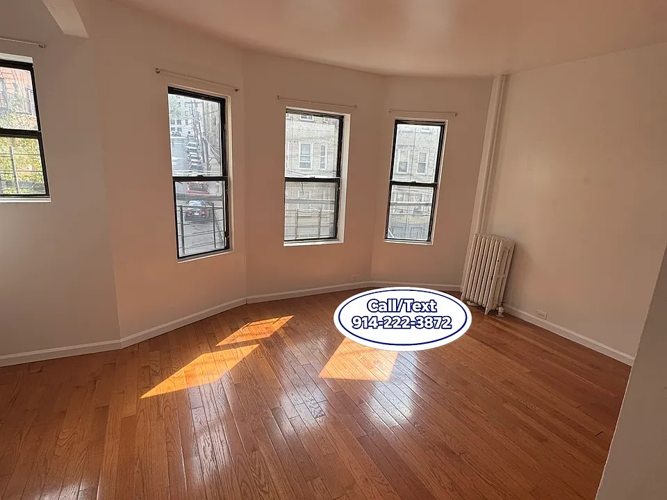 15 Lawrence St #2B