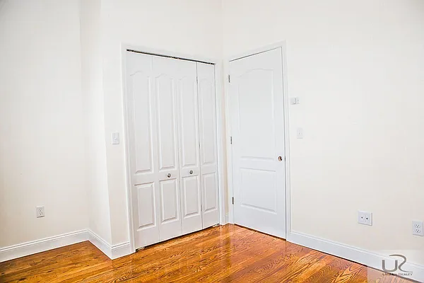 Rented by Compass | media 11