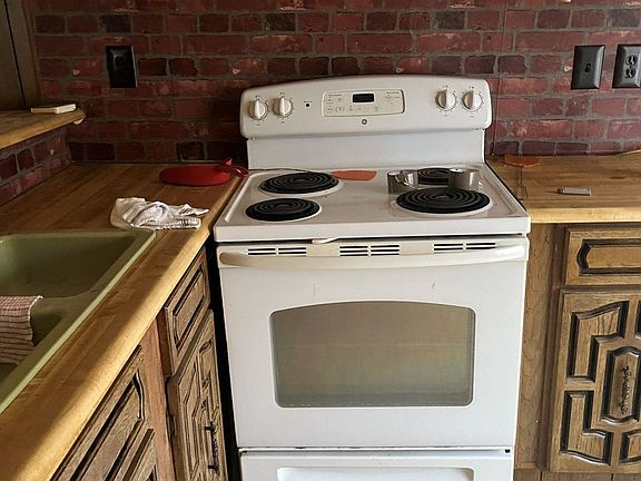 5th image of 2792 Wallow Hole Rd