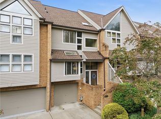 1419 Towne Square Dr, Allison Park, PA 15101