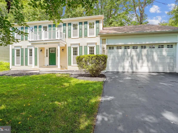 5816 Oak Leather Dr, Burke, VA 22015