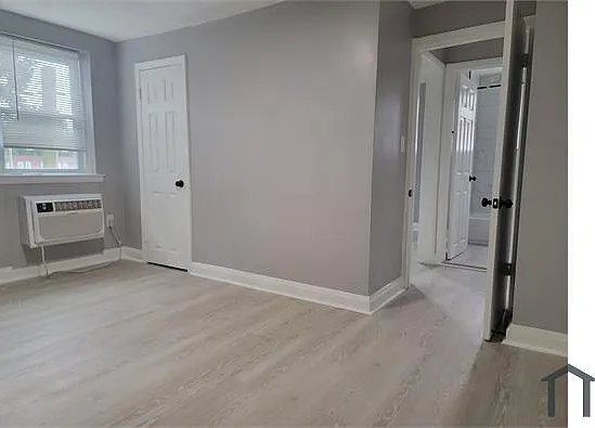 3911 Dolfield Ave #E — Photo 6