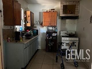 4th image of 550 Acacia Ave