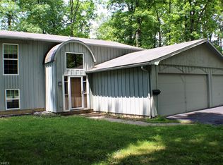 110 Northwood Hollow Ct, Amherst, OH