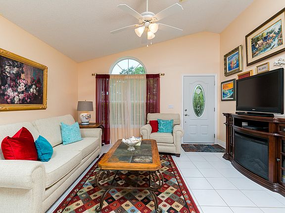 5th image of 685 NW San Remo Cir
