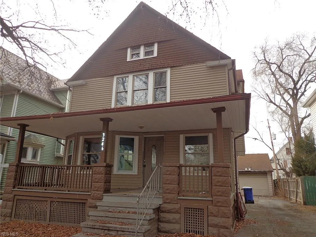 3246 W 99th St photo 1