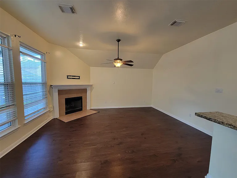 4010 Highland Vale Ct — Photo 20