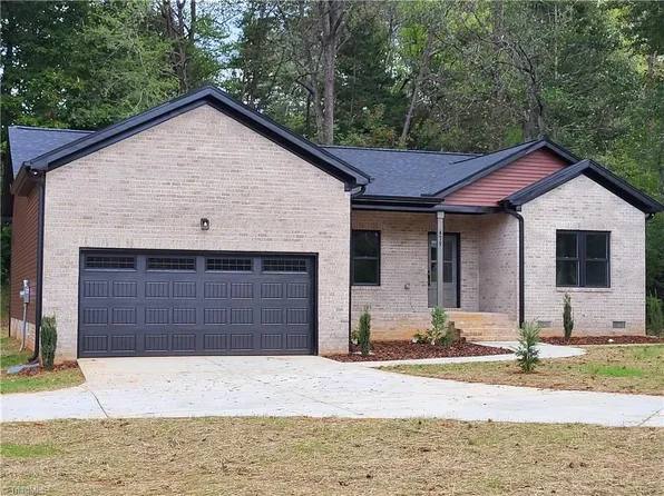 479 Hopkins Rd, Kernersville, NC 27284