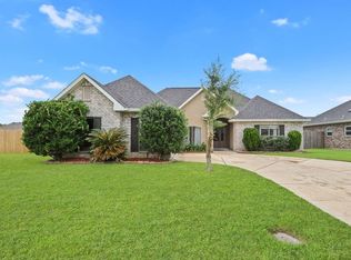 228 Betty Dr, Montz, LA 70068