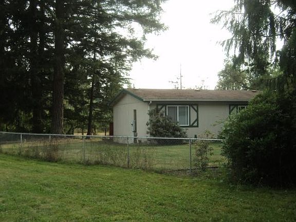 2nd image of 5628 150th Street Ct E
