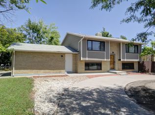 11027 Montview Blvd, Aurora, CO 80010