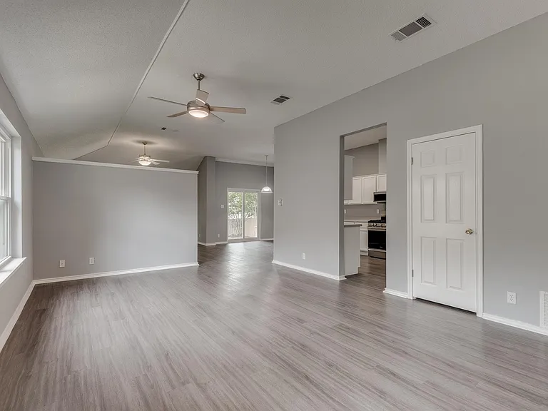 16809 Bailey Jean Dr — Photo 5