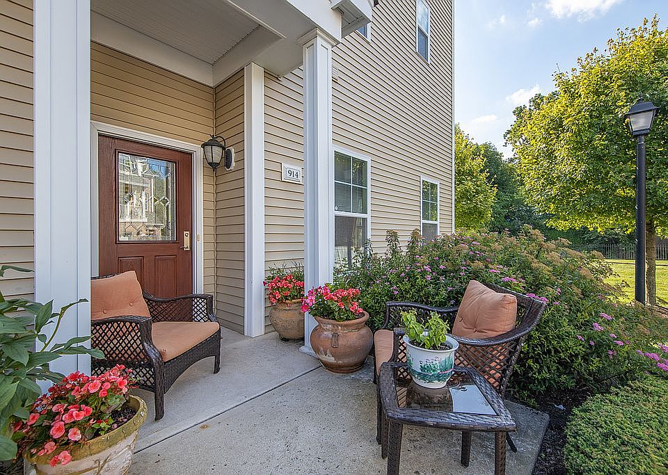 Entry way
