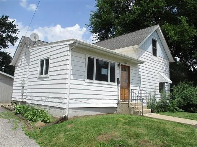 1415 5th St photo 1