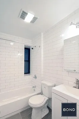 Rented by Bond New York | media 22