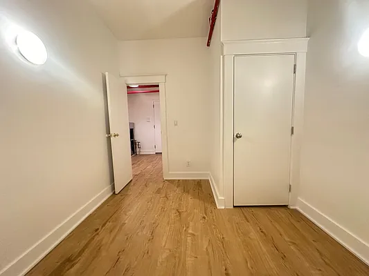 Rented by Dream Space Realty | media 18