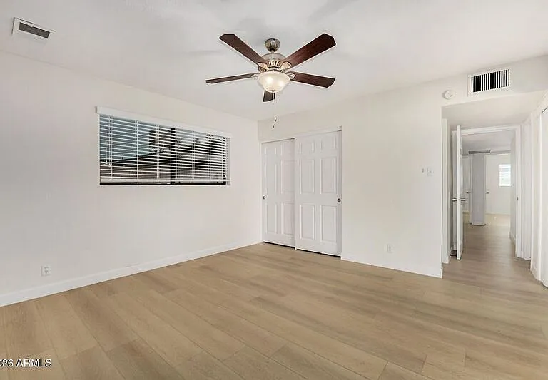 220 E McKinley St — Photo 29
