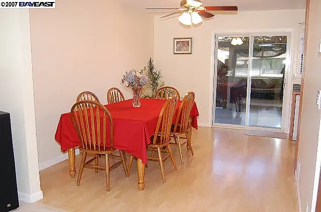 38005 Dover Cmn — Photo 3