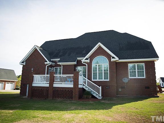 2nd image of 39 Green Forest Cir