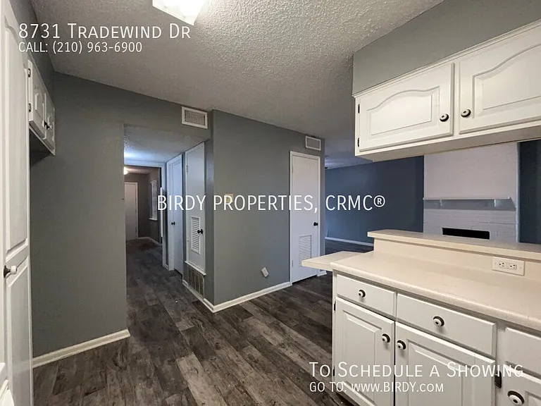 8731 Tradewind Dr — Photo 18