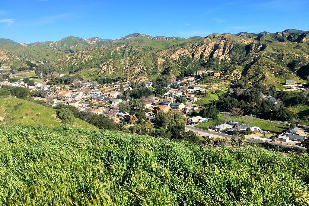 29816 Central Ave, Val Verde, CA 91384 Zillow