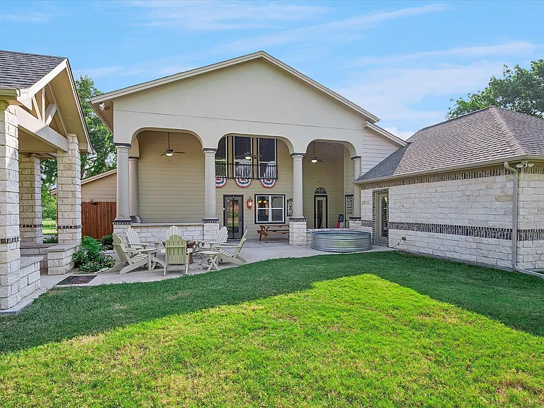 2309 Parker Rd — Photo 33