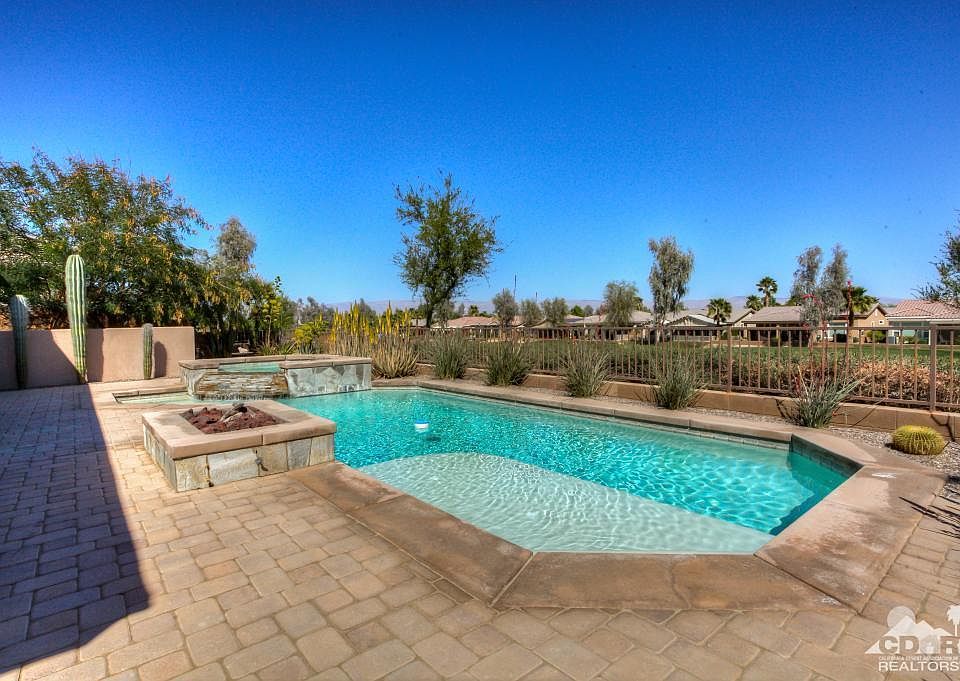 1st image of 61744 Topaz Dr