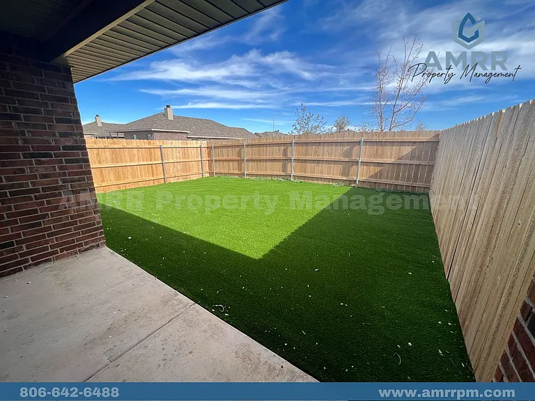2115 Kokomo Ave — Photo 3