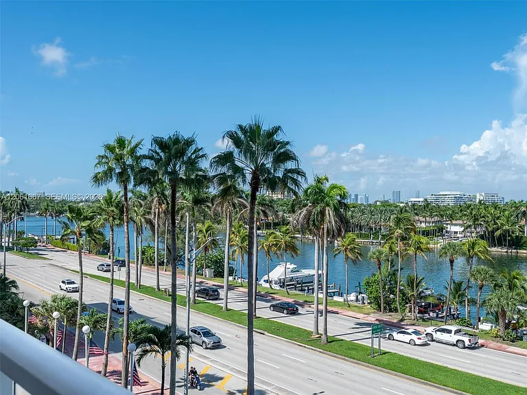 5005 Collins Ave #1506 — Photo 38