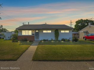 1754 S Walton St, Westland, MI 48186