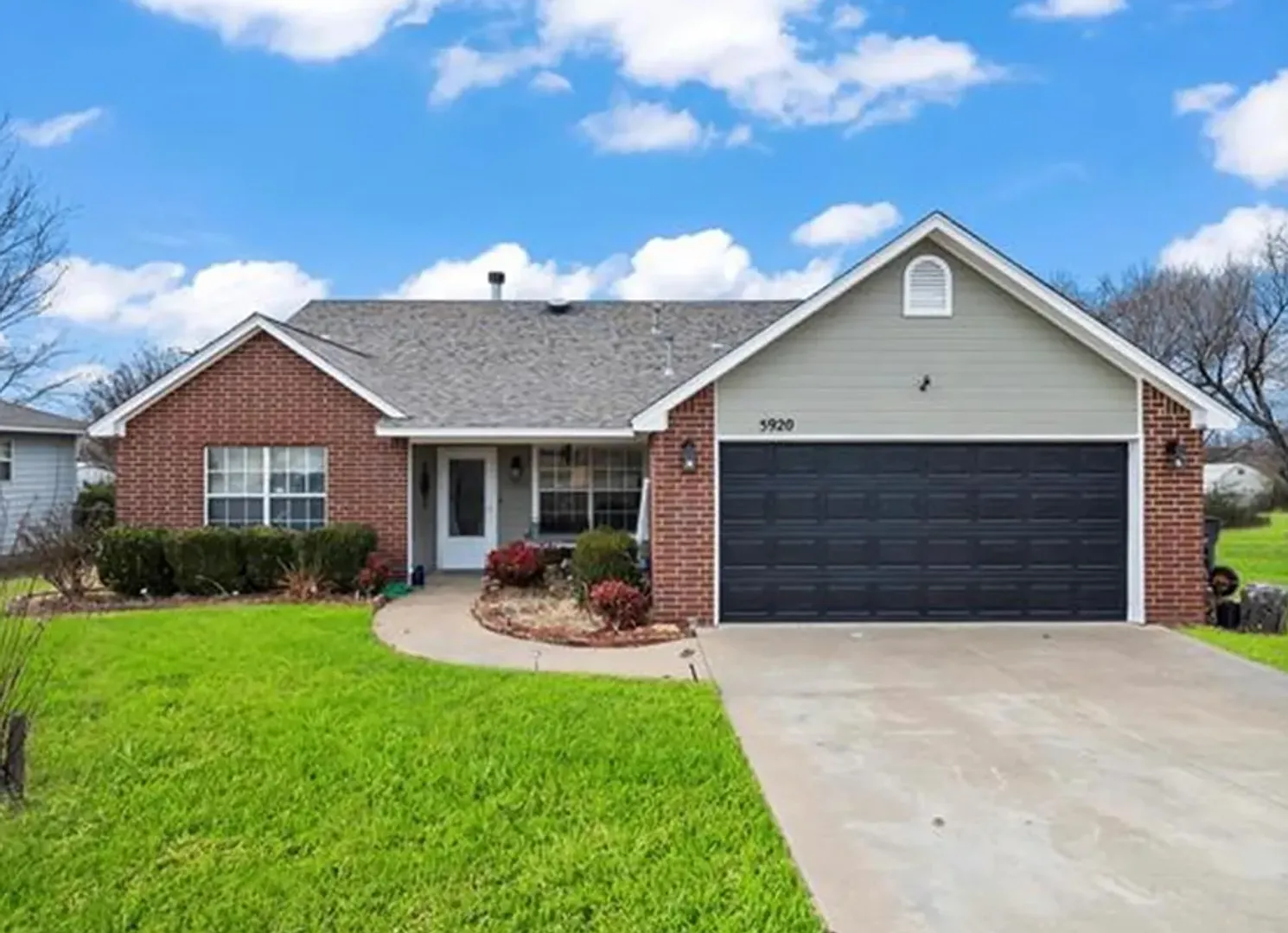 Renovated 3 Bed, 2 Bath in Tulsa! — Photo 1