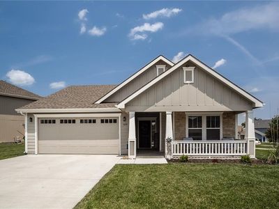 1609 Bluestem Dr, Ottawa, KS, 66067