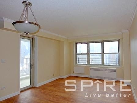 4th image of 747 10th Ave APT 18K