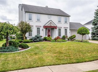 49 Old Post Rd, Lancaster, NY 14086