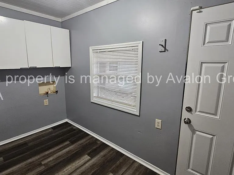 3056 Date St — Photo 8