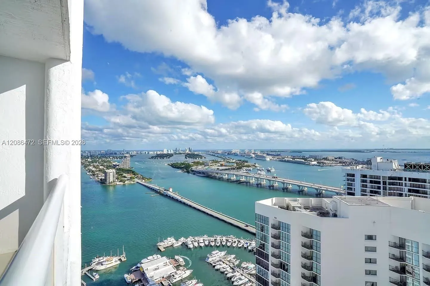 Venetia Condo — Photo 2