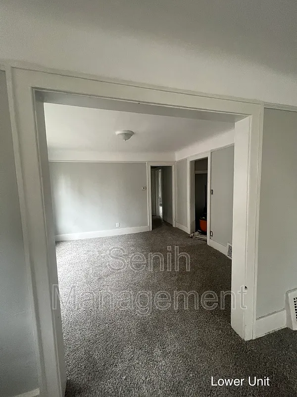 2 bed, 1.0 bath, 950 sqft, $875 — Photo 3