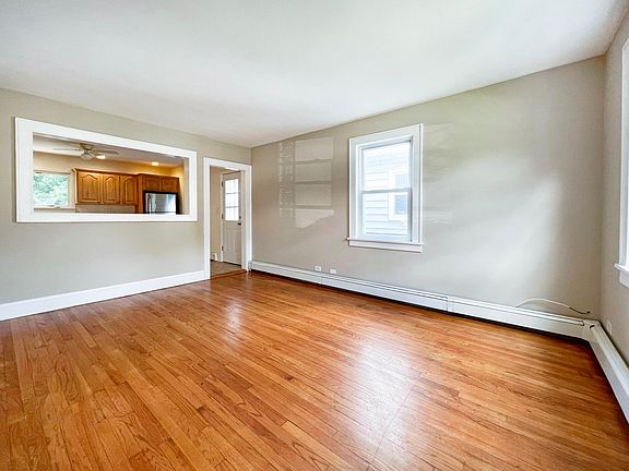 2nd image of 313 Columbus Ave