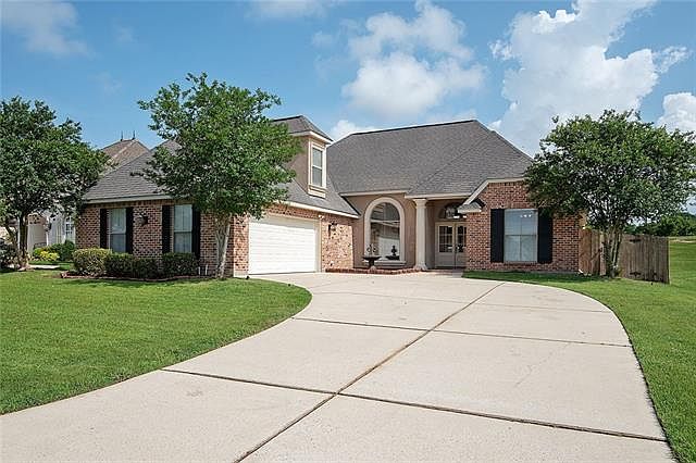 1st image of 105 Cypress Lakes Dr