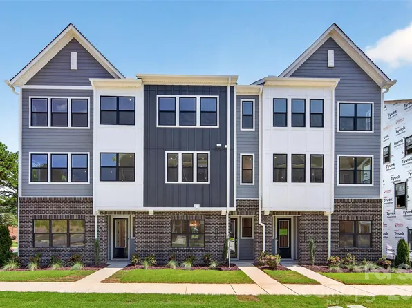 6008 Yellow Buckeye Dr, Charlotte, NC 28277