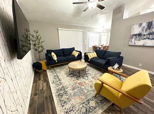 8869 W Keim Dr, Glendale, AZ 85305