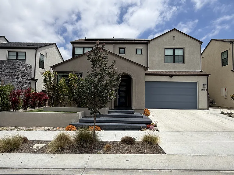 13589 Cayucos Ln — Photo 2