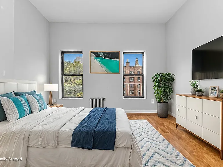 568 Baltic St #1R — Photo 1