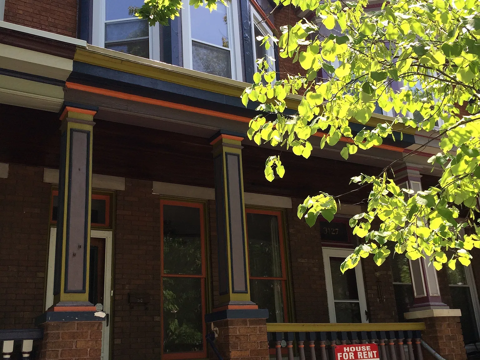 3 bed, 1.5 bath, $2,500 — Photo 2