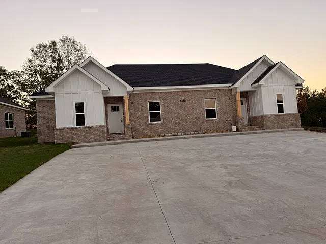 3 bed, 1133 sqft, $1,450 — Photo 1
