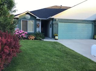 209 E Carmel Dr, Meridian, ID 83646